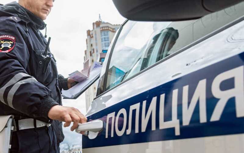Как полиция Санкт-Петербурга крышует нелегальный бизнес мигрантов